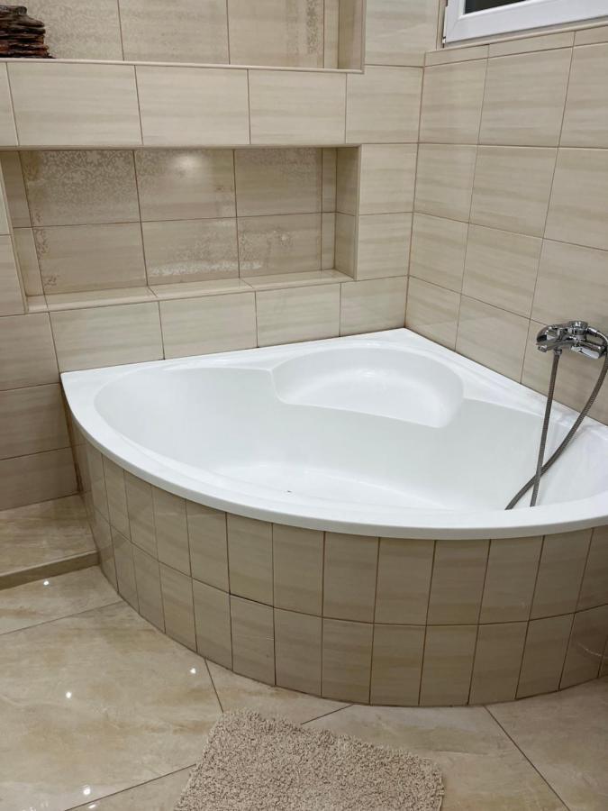 Szechenyi Apartman Miskolc Dış mekan fotoğraf